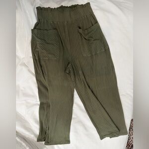 Free People Olive Ribbed Pant with front pockets